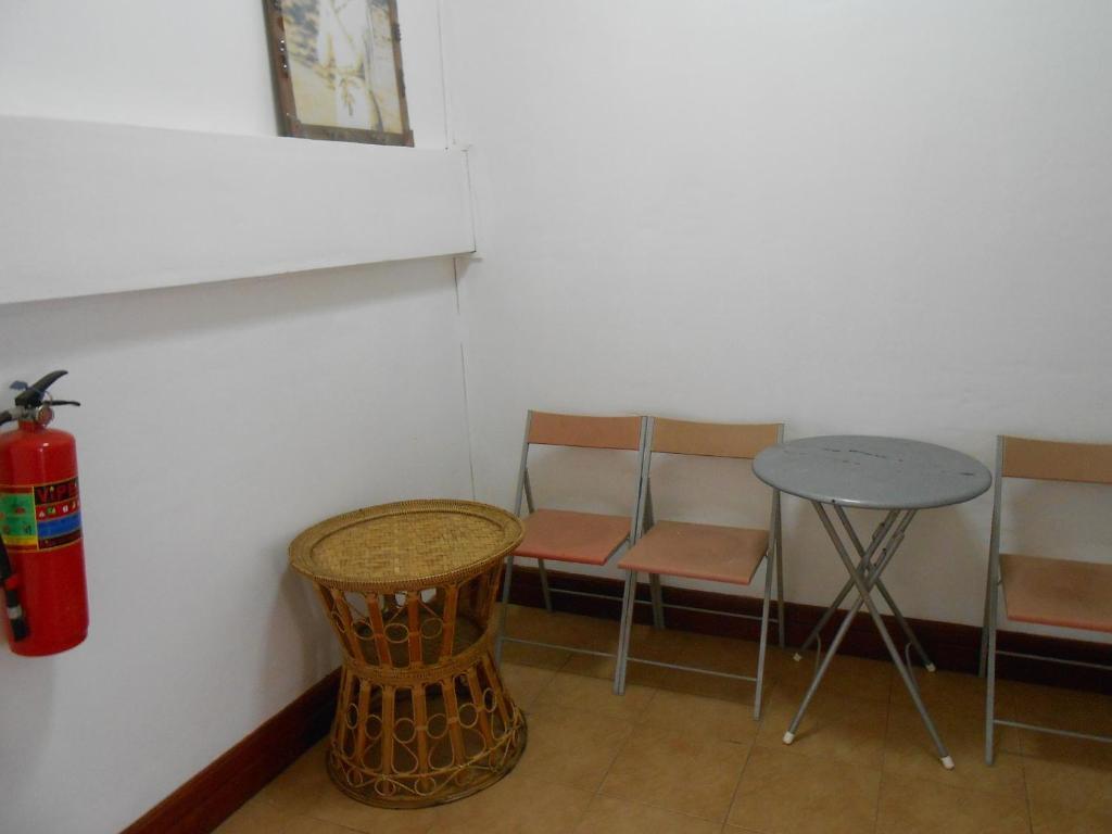 Chanthasom Guesthouse Ban Nongdouang Exterior foto